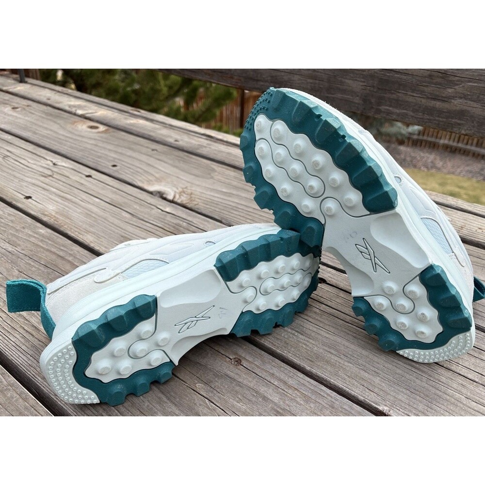 Reebok X Cardi B Classic Leather V2 Women's 6 Low Sneakers Whisper Blue - Picture 12 of 16